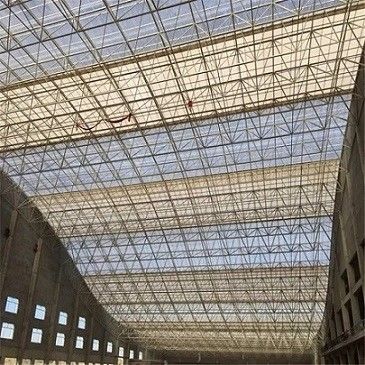 Q235B / Q355B εμπορικό πλαίσιο χάλυβα που χτίζει το πλαίσιο πλέγματος χάλυβα Decoiling