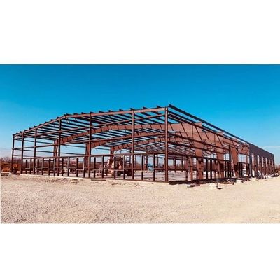 Prefab αλεξίπυρος αποθηκών εμπορευμάτων δομών χάλυβα ακτίνων ευρείας έκτασης Χ με την επιτροπή σάντουιτς