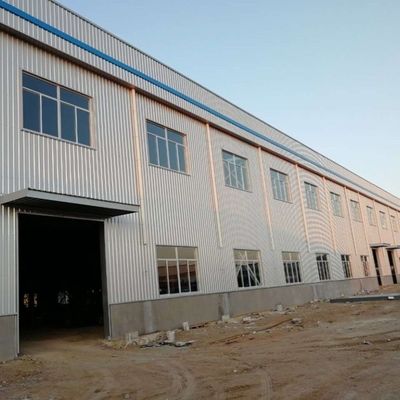 Μεγάλο διάστημα μεταλλικού κτιρίου Βιομηχανική δομή χάλυβα Σχεδιασμός αποθήκης