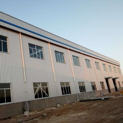 Μεγάλο διάστημα μεταλλικού κτιρίου Βιομηχανική δομή χάλυβα Σχεδιασμός αποθήκης