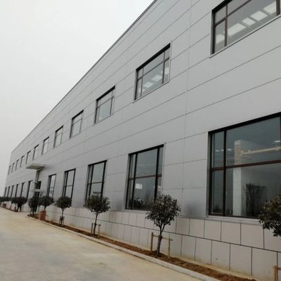Προσαρμοσμένο κατασκευασμένο χάλυβα κτίριο σύγχρονο εργαστήριο