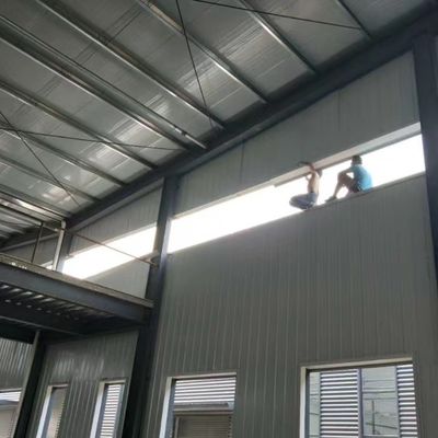 Εργαστήριο κατασκευής δομών από χάλυβα με κλίση οροφής από ελαφρύ μέταλλο