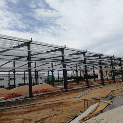 Εργαστήριο κατασκευής μεταλλικών δομών μεγάλου εύρους για τη βιομηχανία / εργοστάσιο