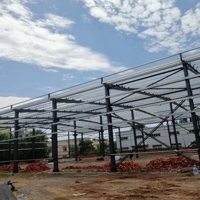 Εργαστήριο κατασκευής μεταλλικών δομών μεγάλου εύρους για τη βιομηχανία / εργοστάσιο