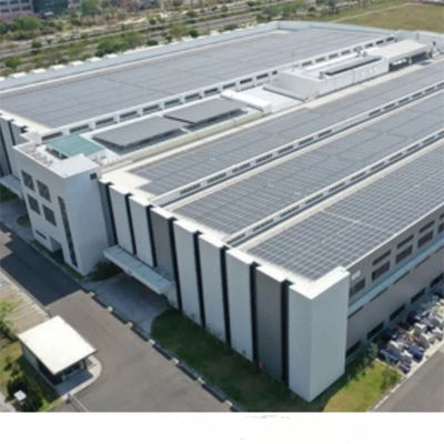 Σιδηρουργικό Πύργο Προετοιμασμένο κτίριο από χάλυβα κατασκευασμένο από Q355B Q235B Χάλυβα και βάσεις από σκυρόδεμα που προσφέρουν δομική ακεραιότητα