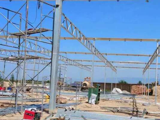 Θερμοκήπιο φιλμ πολυαιθυλενίου συνεχούς έκτασης, που χρησιμοποιείται για την ενίσχυση και επιτάχυνση της ωρίμανσης των λαχανικών